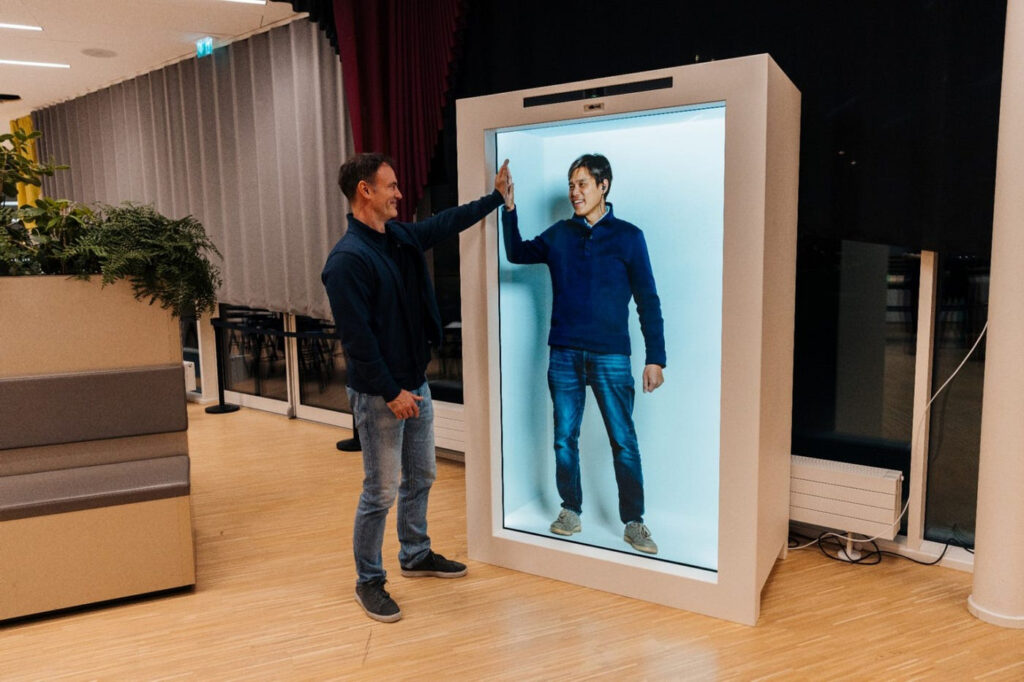 Hologram Box 1